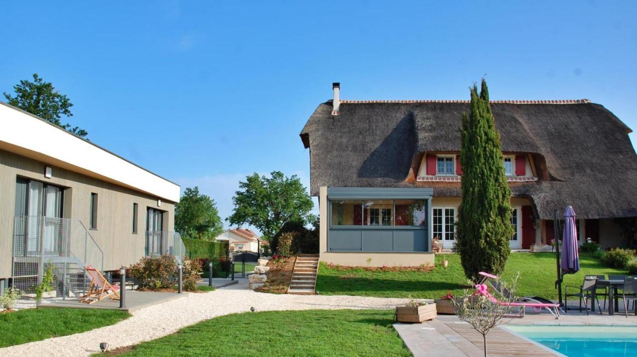 Bed and Breakfast La Cle Des Chaumes Boisset-les-Montrond Экстерьер фото